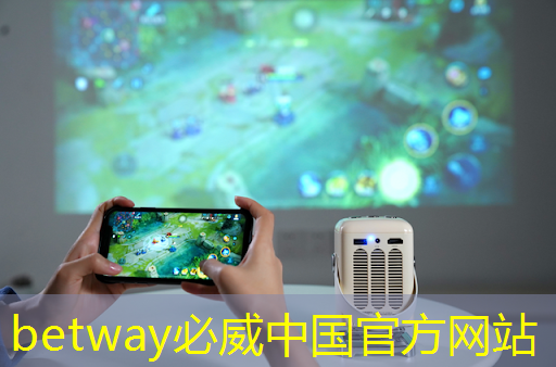 必威：集成纸基微流芯片传感器的隐形眼镜用于泪液原位分析